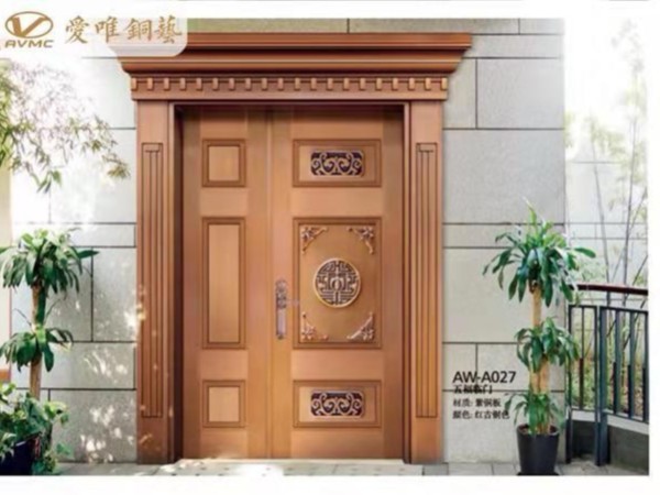 銅門需要保養(yǎng)嗎？入戶銅門廠家愛唯銅藝為您分享銅門的保養(yǎng)方法